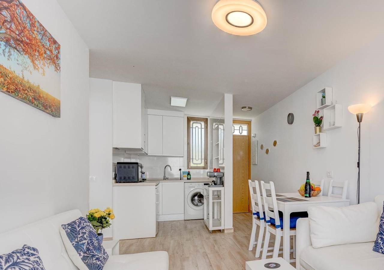 Stylish Flat And Pool With 3 Rooms, Sleeps 6, Los Cristianos Los Cristianos  Exteriör bild